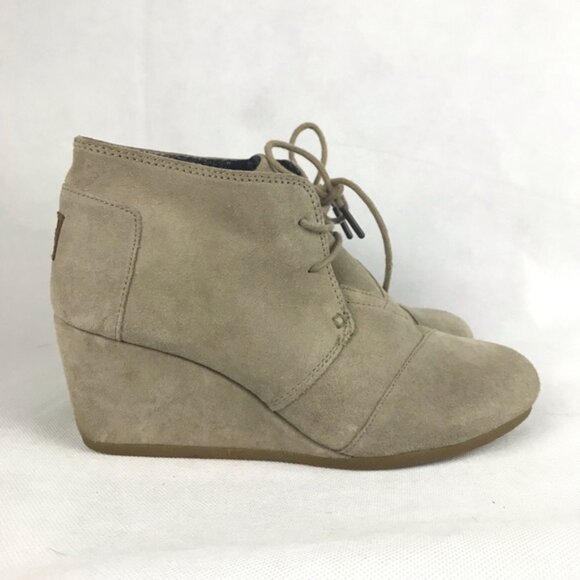 TOMS Suede Taupe Wedges Lace Up Ankle Bootie Leather Boots Size 10 W Casual - Picture 4 of 6